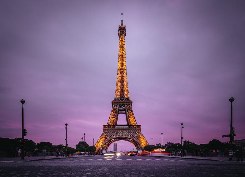 Workers assembling the Eiffel Tower