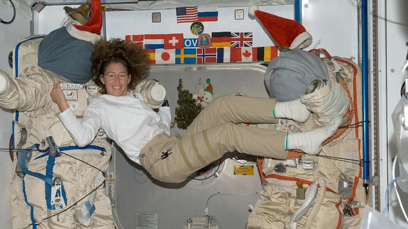 Astronaut Sandra Magnus aboard the ISS in microgravity.