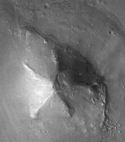 The pyramid-like structure found near the Martian face.